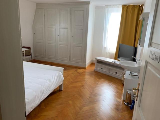 Guest House Dieci allo Zoo Zurich Extérieur photo
